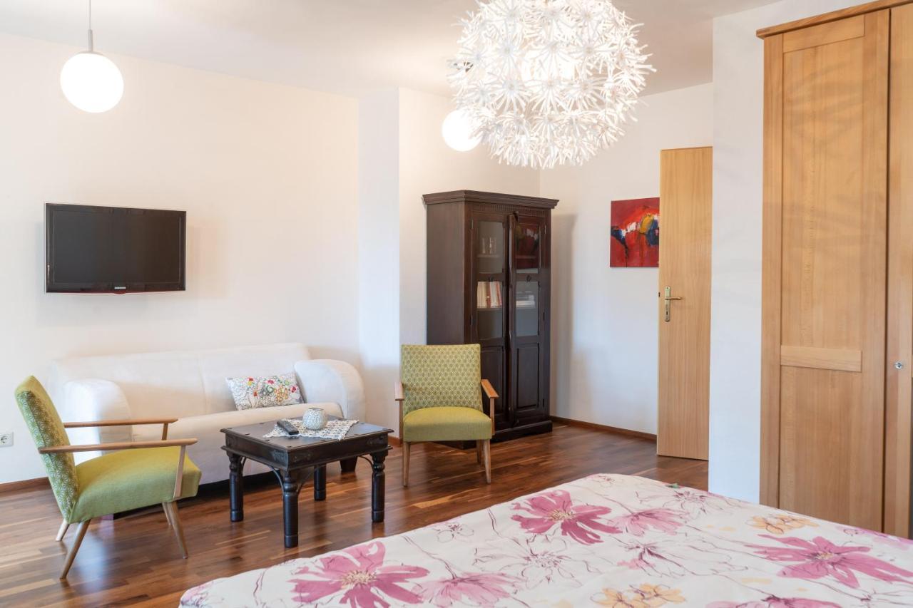 Apartment Salzburg City&Lake Elixhausen Екстер'єр фото